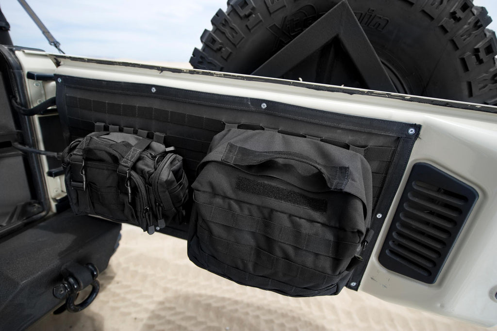 Gear Tailgate Cover 07-18 Wrangler JK Black Smittybilt