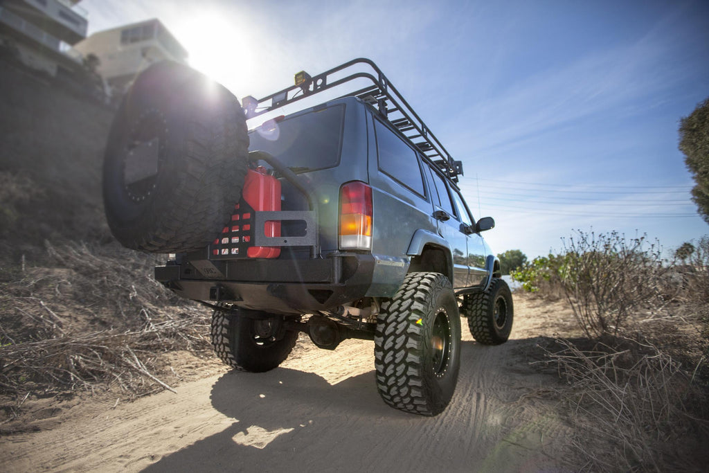 XRC Rear Bumper W/Hitch and Tire Carrier 84-01 Cherokee XJ Black Textured Smittybilt