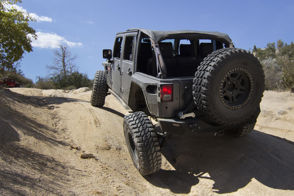 XRC Rear Corner Guards 07-18 Wrangler JK 4DR Black Textured Smittybilt