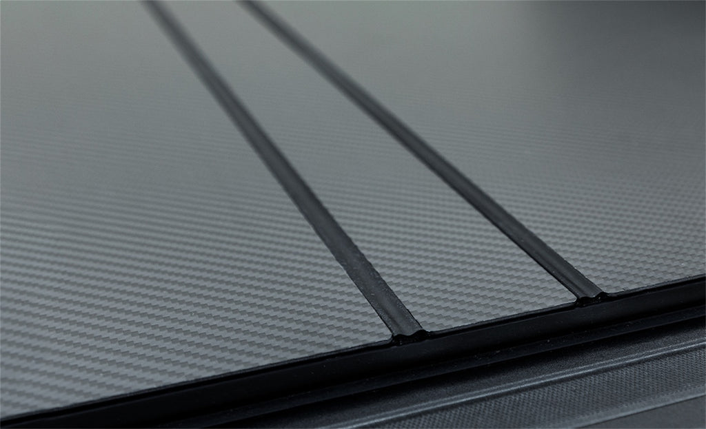 LOMAX_Finish_Carbon_Fiber.jpg